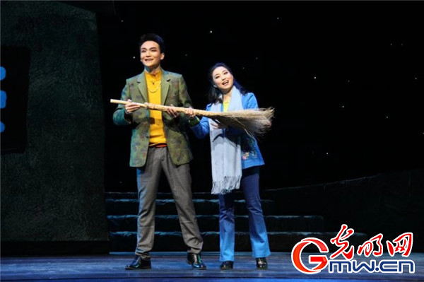 “青春遇见戏”中国传统戏曲融媒体传播之楚剧《乡里乡亲》