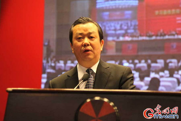 何东平总编辑在第十二届中国网络媒体论坛上致辞