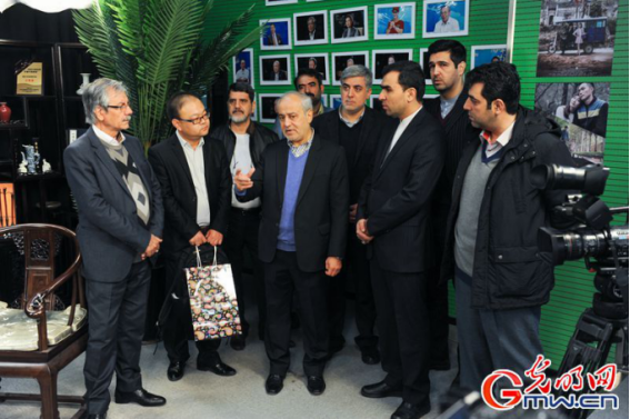 伊朗新闻代表团访问光明日报社探讨媒体发展新路径